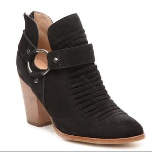 Seychelles Impossible Suede Black